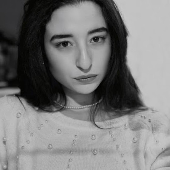 Meet your Posher, Yasmin - Picture 1 of 1